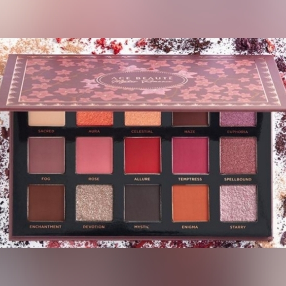 Ace Beaute Eyeshadow Palette - Picture 6 of 7